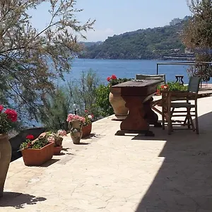 Aci Brezza Di Mare Italia